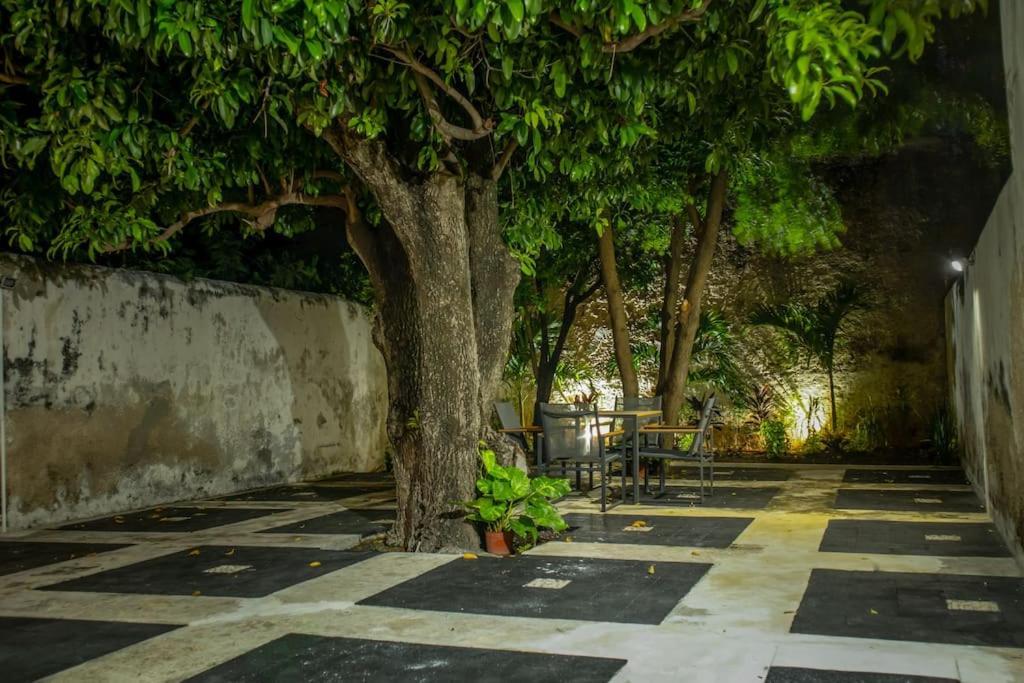 Casa Lilia, Ubicada En El Centro Historico Villa Campeche Exterior photo